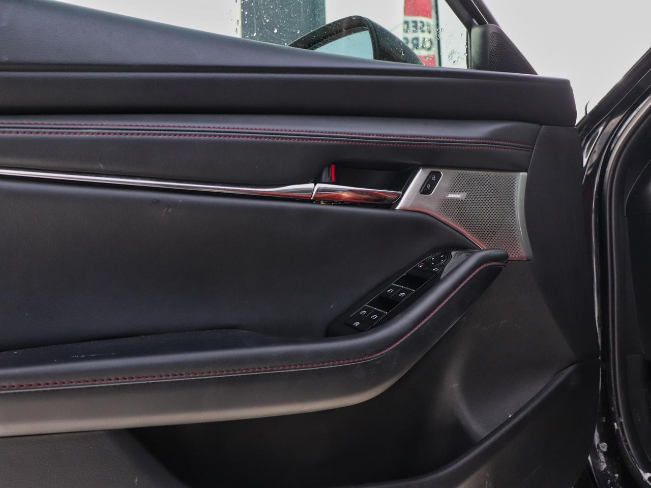 2023 Mazda MAZDA3 GT Photo