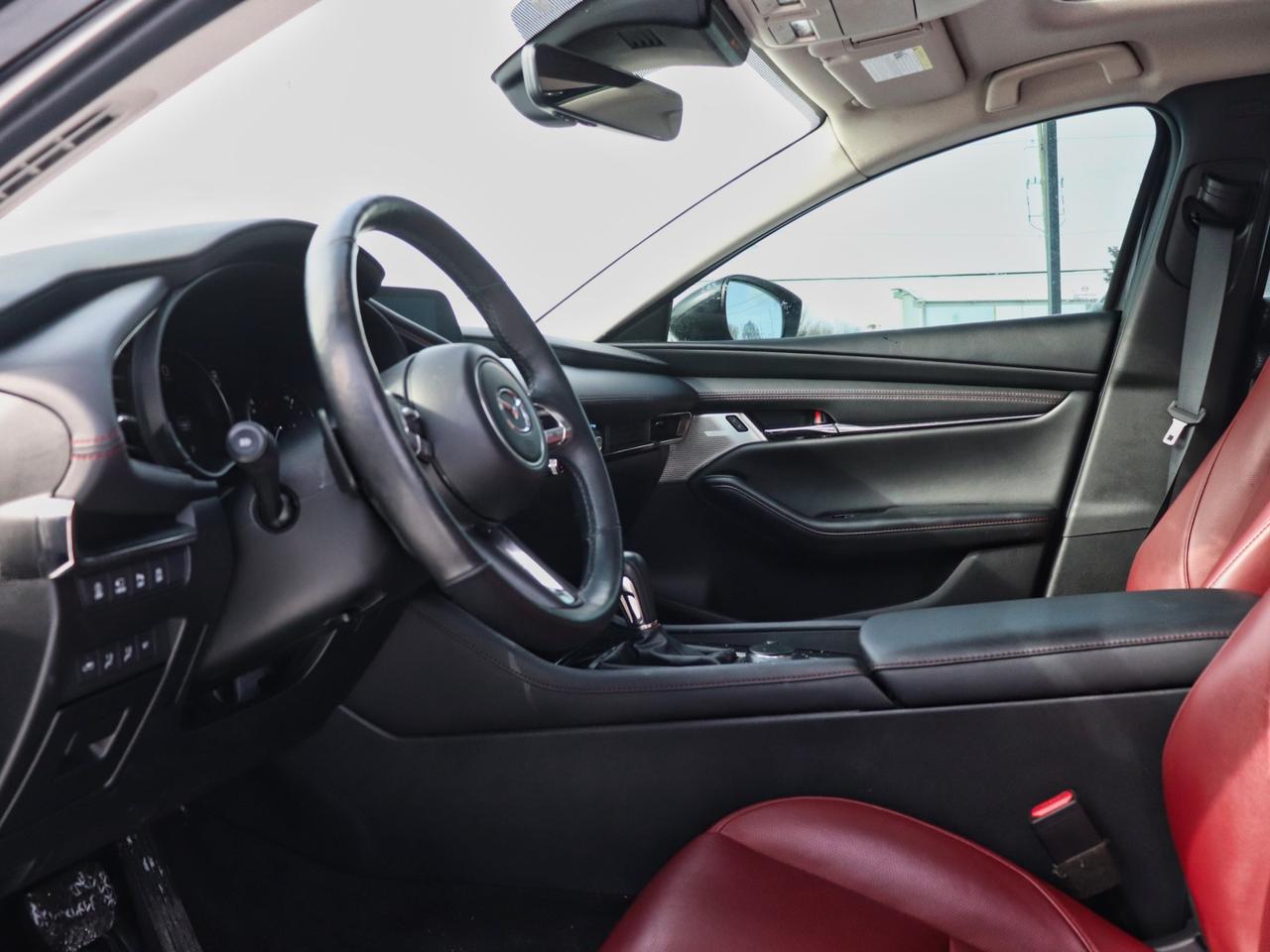 2023 Mazda MAZDA3 GT Photo