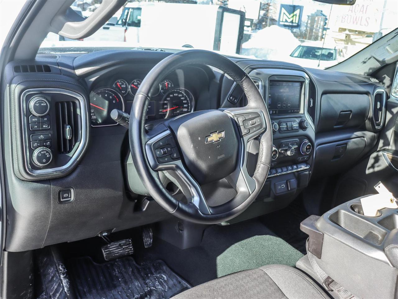 2022 Chevrolet Silverado LT Photo