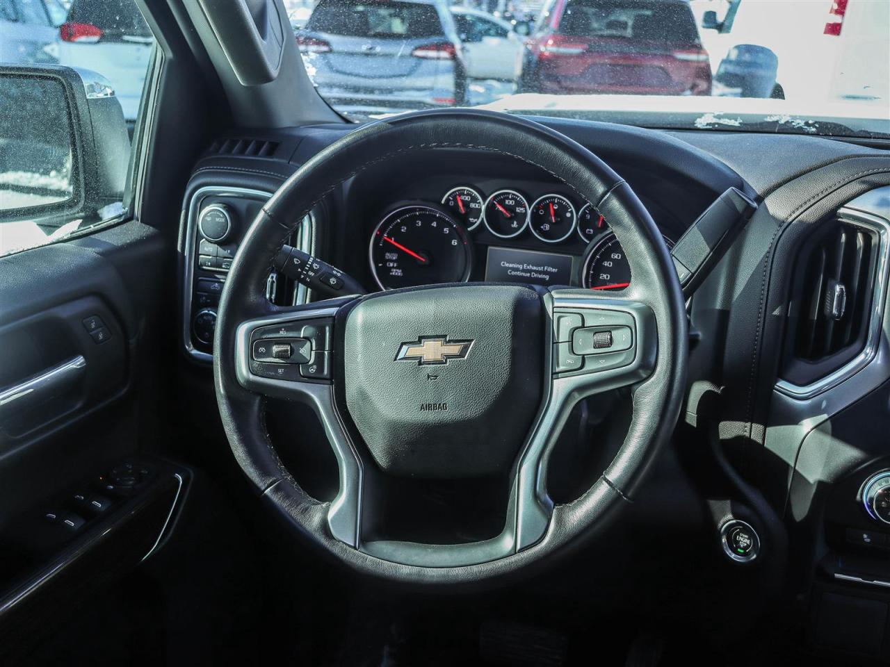 2022 Chevrolet Silverado LT Photo