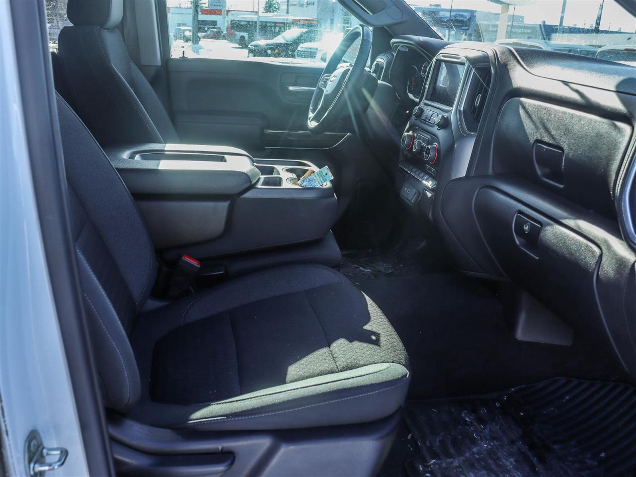 2022 Chevrolet Silverado LT Photo