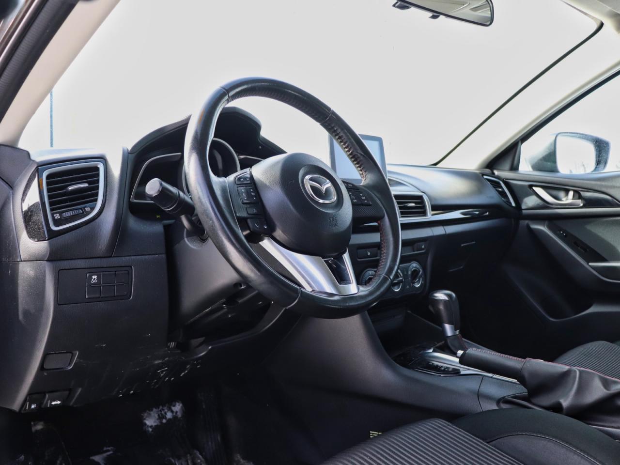2014 Mazda MAZDA3 GS-SKY Photo