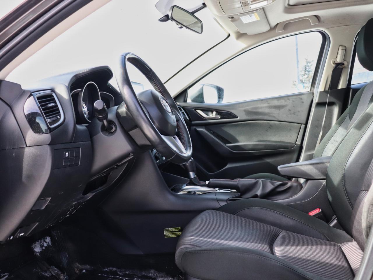 2014 Mazda MAZDA3 GS-SKY Photo