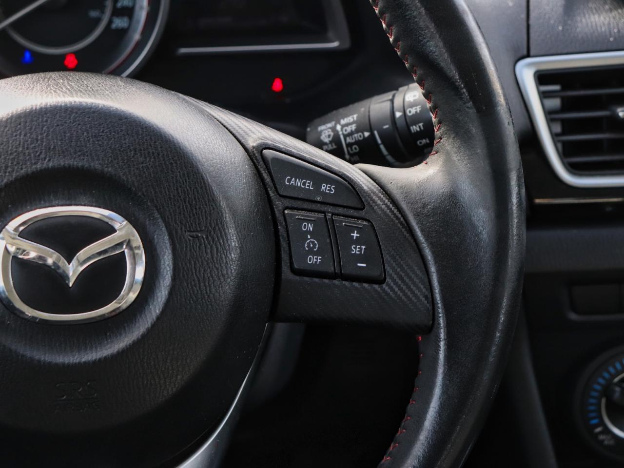 2014 Mazda MAZDA3 GS-SKY Photo