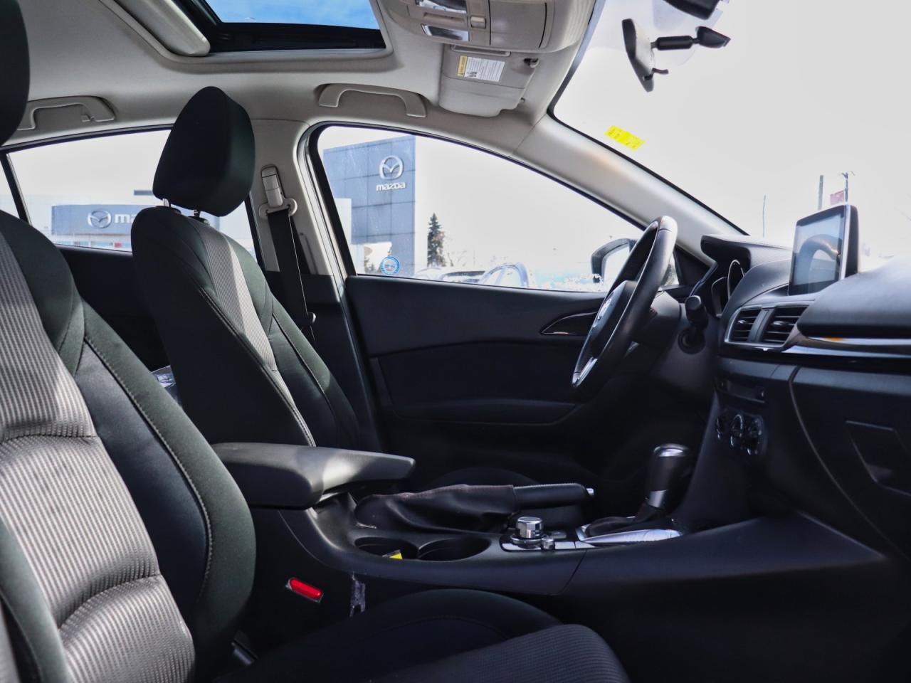 2014 Mazda MAZDA3 GS-SKY Photo