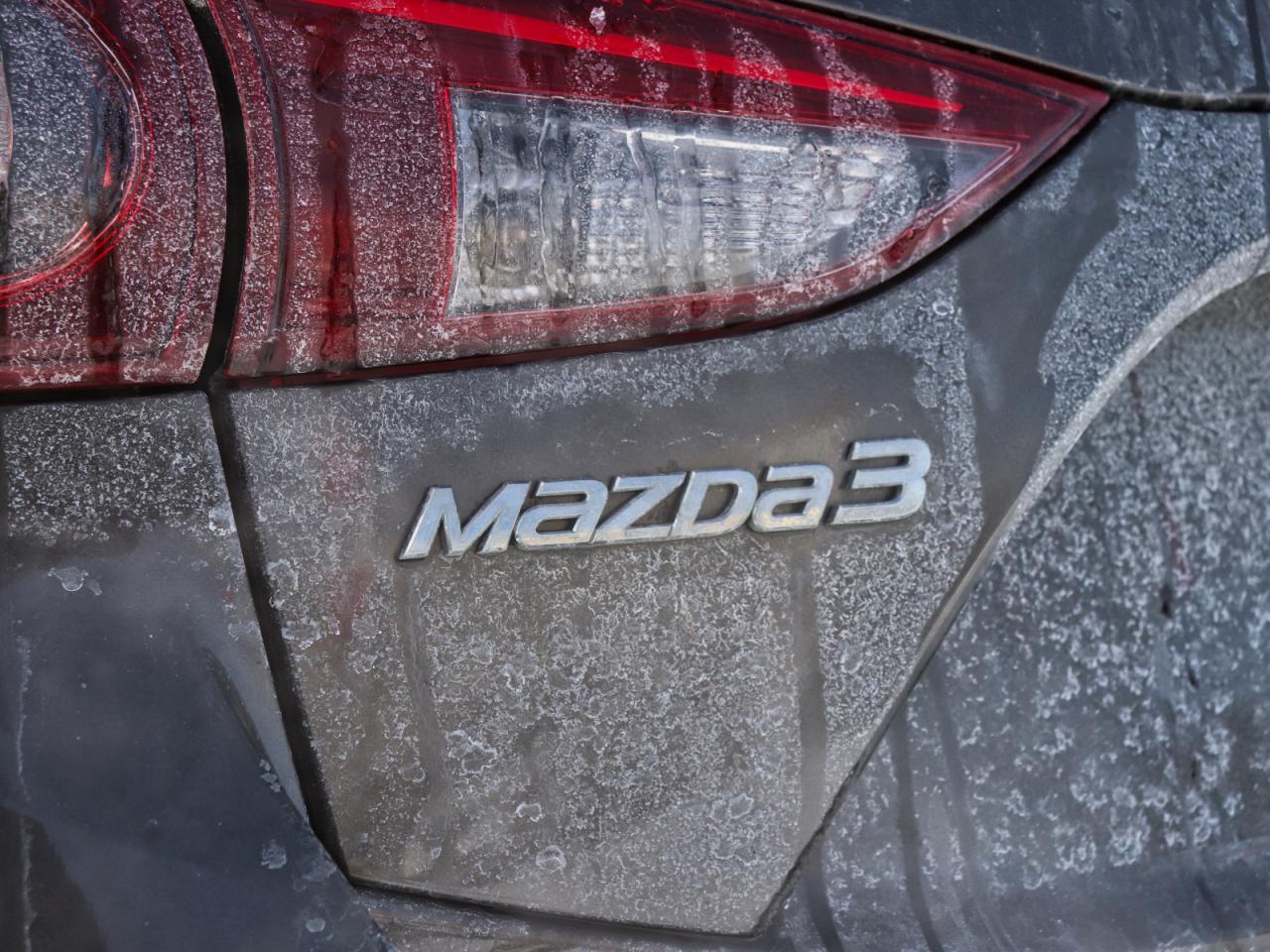 2014 Mazda MAZDA3 GS-SKY Photo