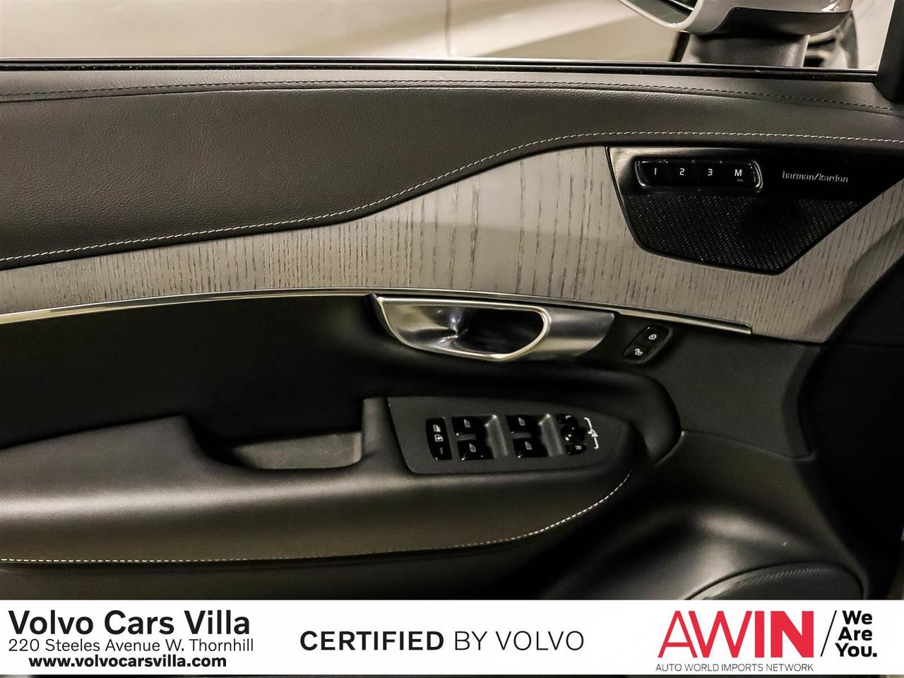 2024 Volvo XC90 Recharge T8 eAWD PHEV Ultimate Bright Theme 7-Seater Photo4