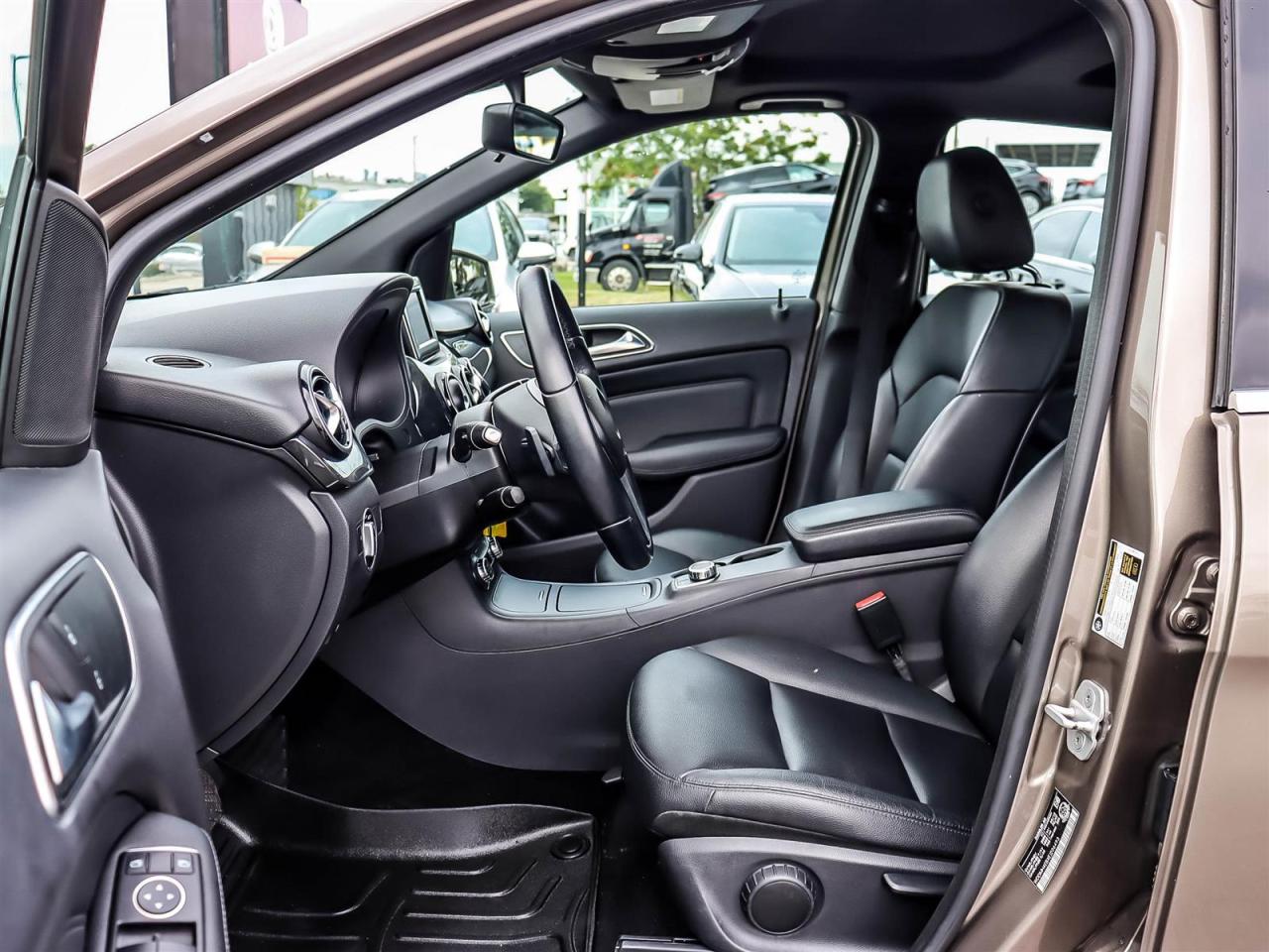 2014 Mercedes-Benz B250 Sports Tourer Photo