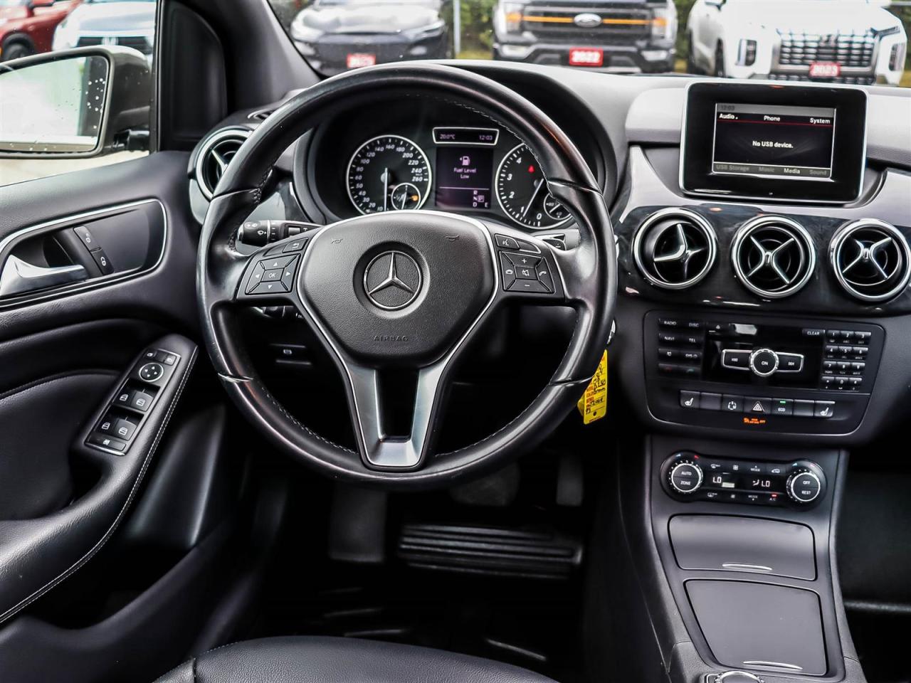 2014 Mercedes-Benz B250 Sports Tourer Photo