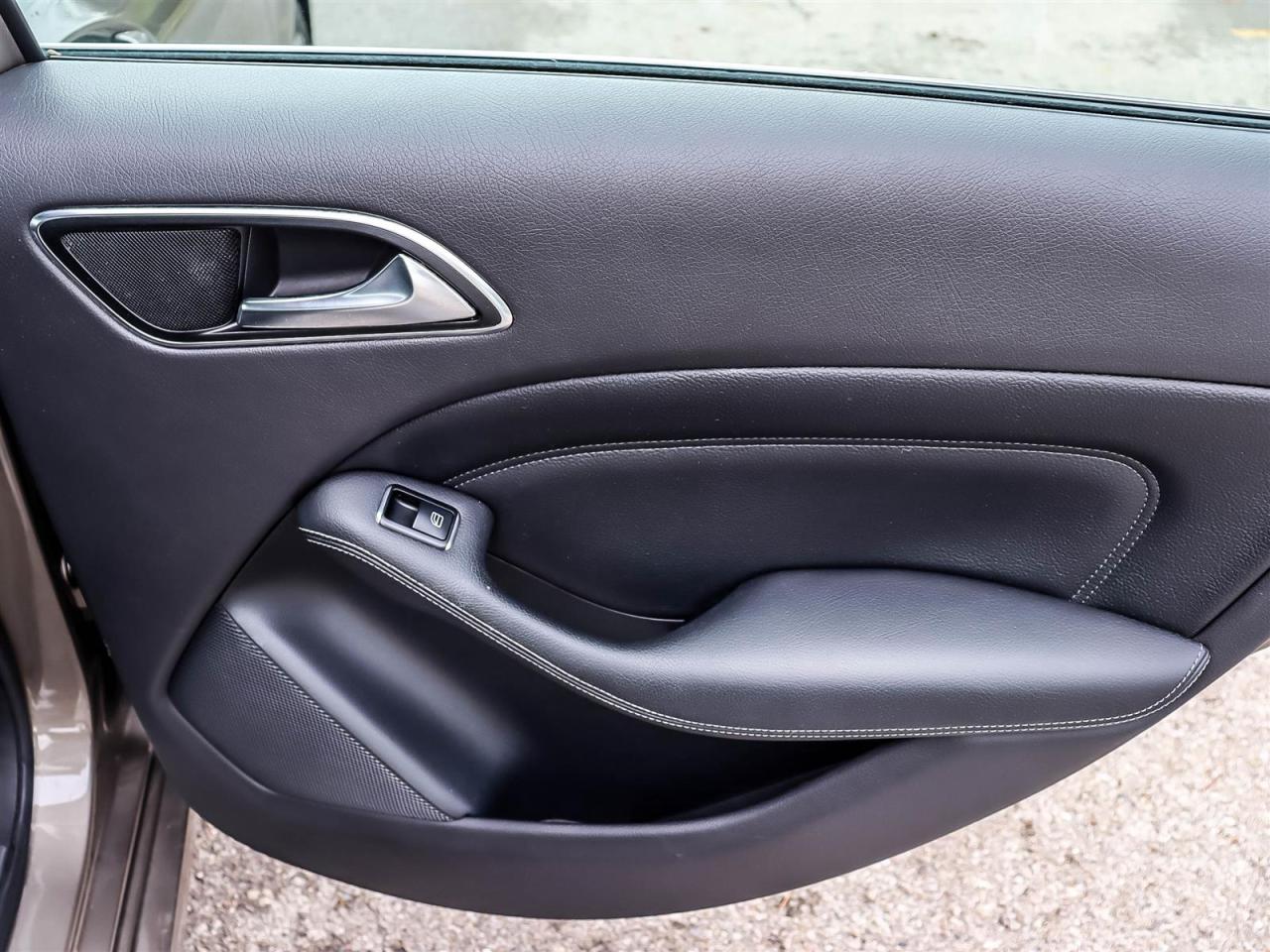 2014 Mercedes-Benz B250 Sports Tourer Photo