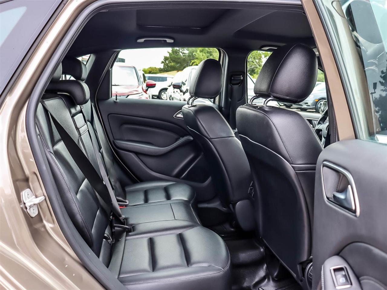 2014 Mercedes-Benz B250 Sports Tourer Photo