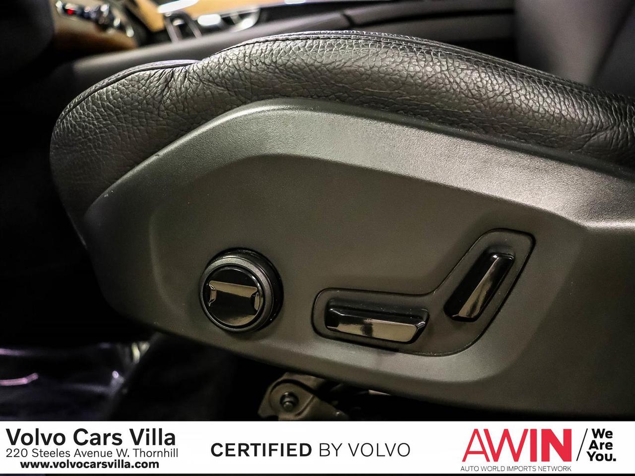 2024 Volvo XC90 B6 AWD Core Bright Theme 7-Seater Photo