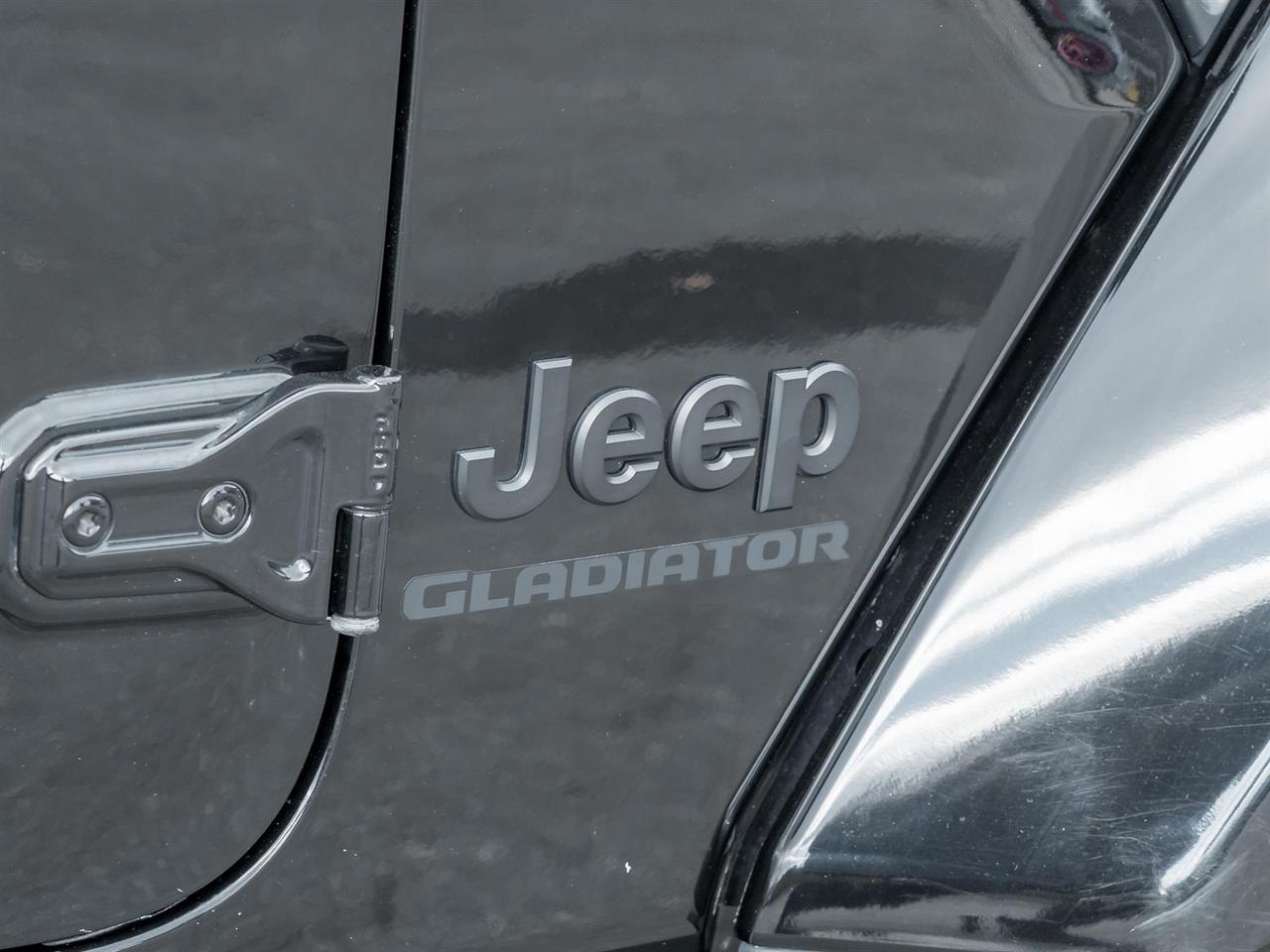 2022 Jeep Gladiator Willys 4x4- Targa Roof | Heated Steering Wheel Photo