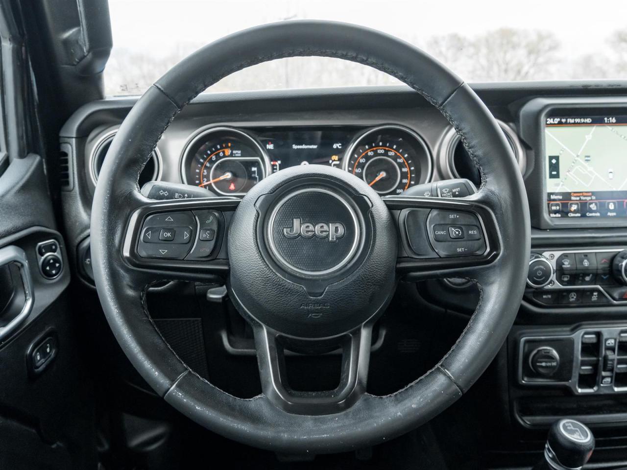 2022 Jeep Gladiator Willys 4x4- Targa Roof | Heated Steering Wheel Photo