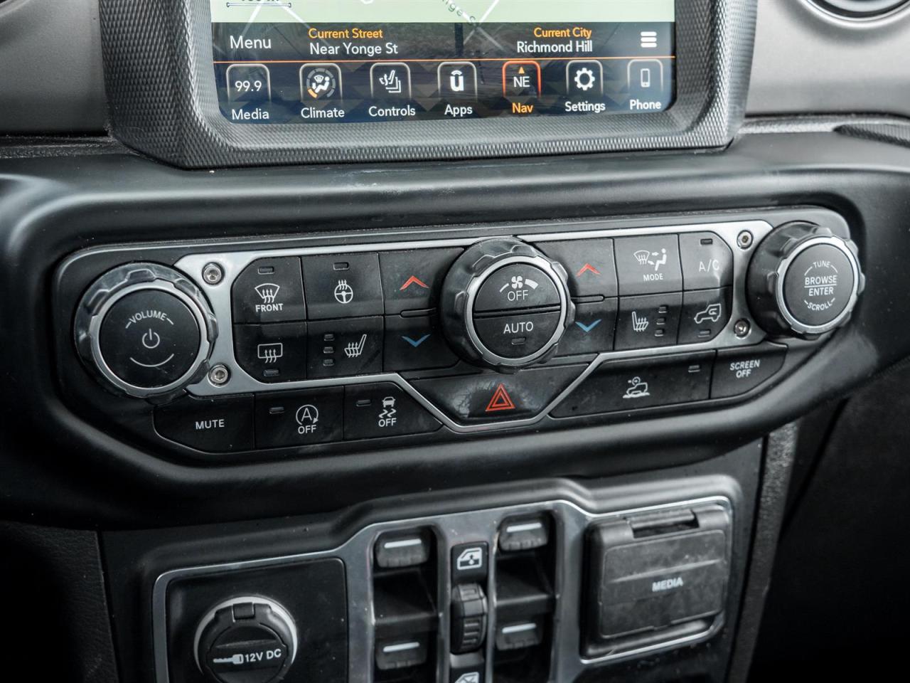 2022 Jeep Gladiator Willys 4x4- Targa Roof | Heated Steering Wheel Photo