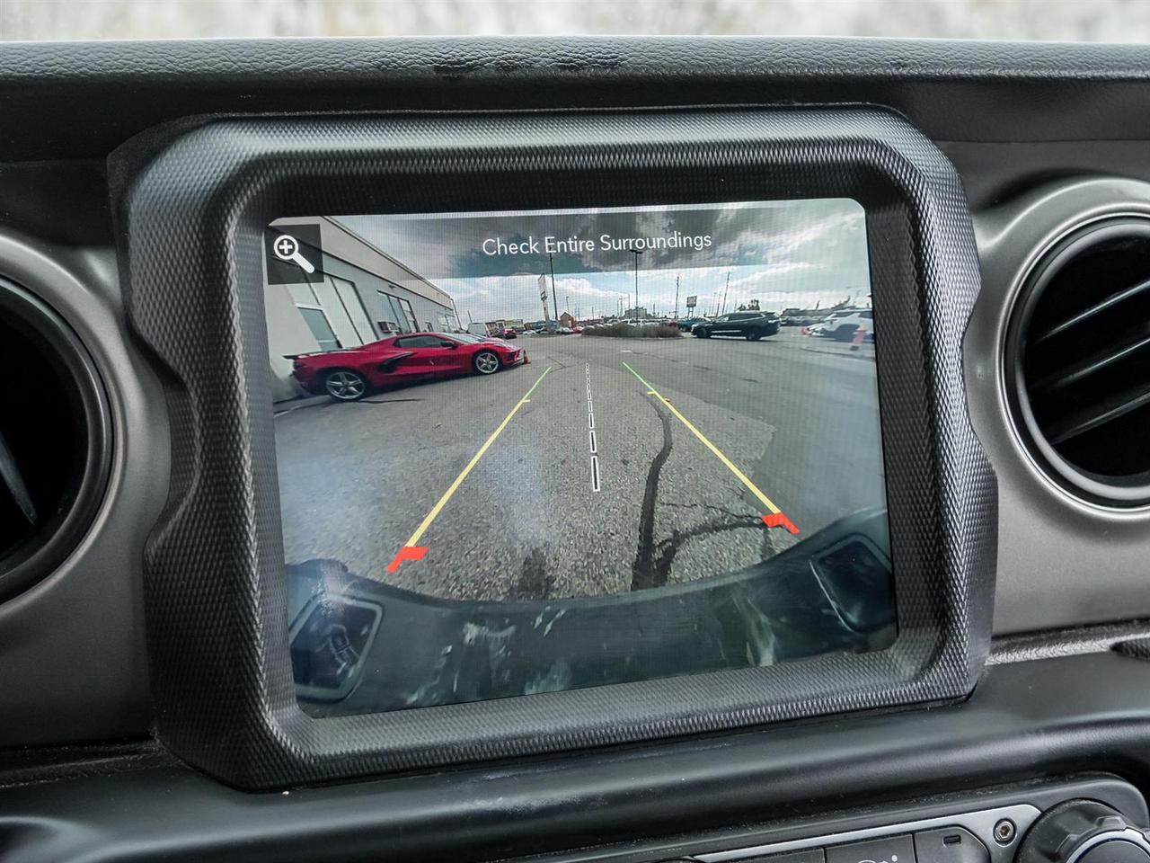 2022 Jeep Gladiator Willys 4x4- Targa Roof | Heated Steering Wheel Photo
