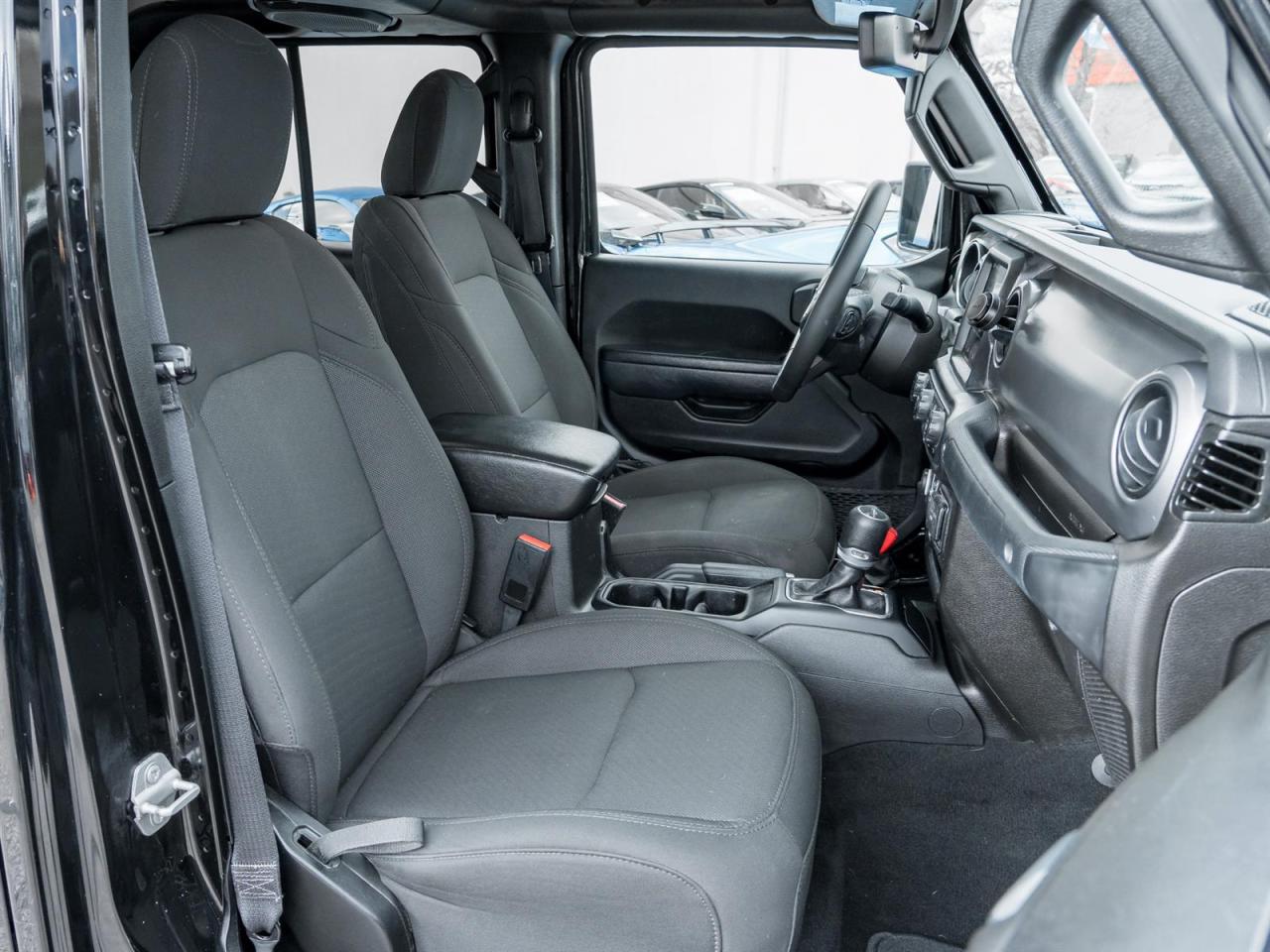 2022 Jeep Gladiator Willys 4x4- Targa Roof | Heated Steering Wheel Photo