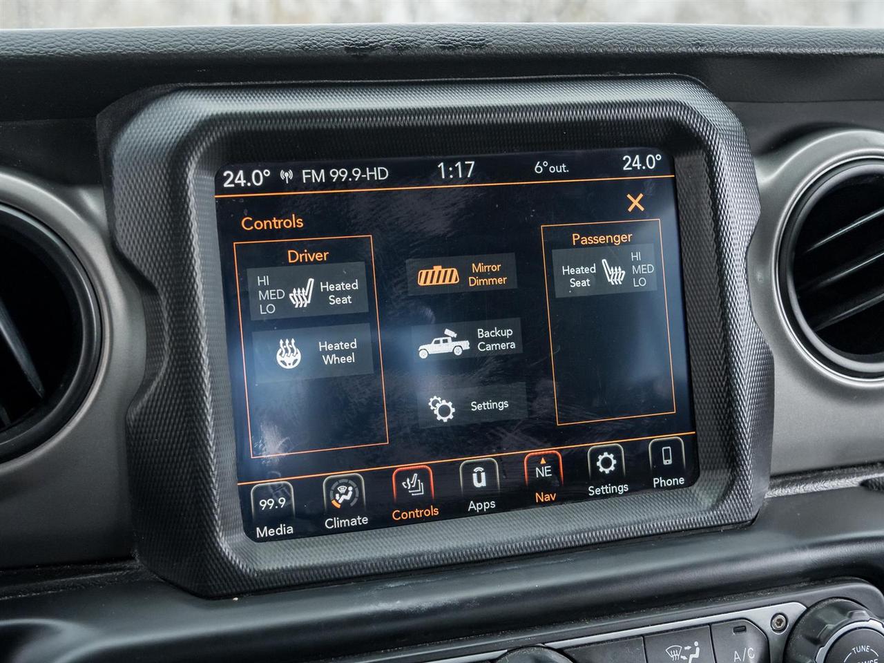 2022 Jeep Gladiator Willys 4x4- Targa Roof | Heated Steering Wheel Photo