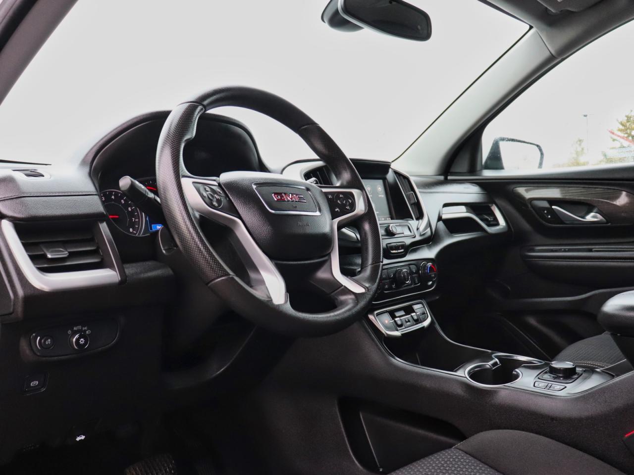 2022 GMC Terrain SLE Photo