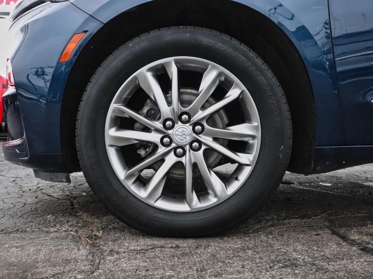 2022 Buick Enclave Avenir AWD Photo