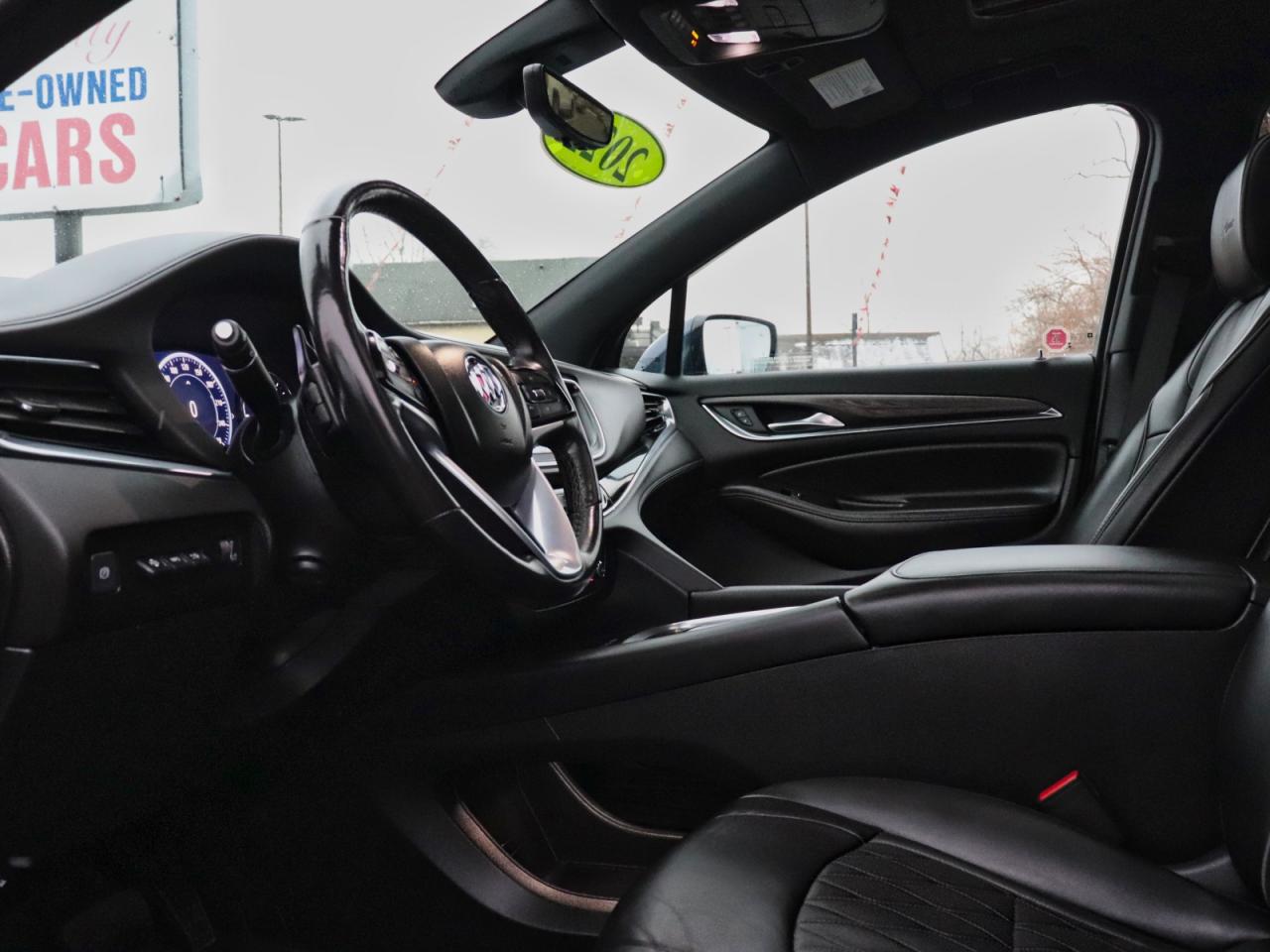 2022 Buick Enclave Avenir AWD Photo