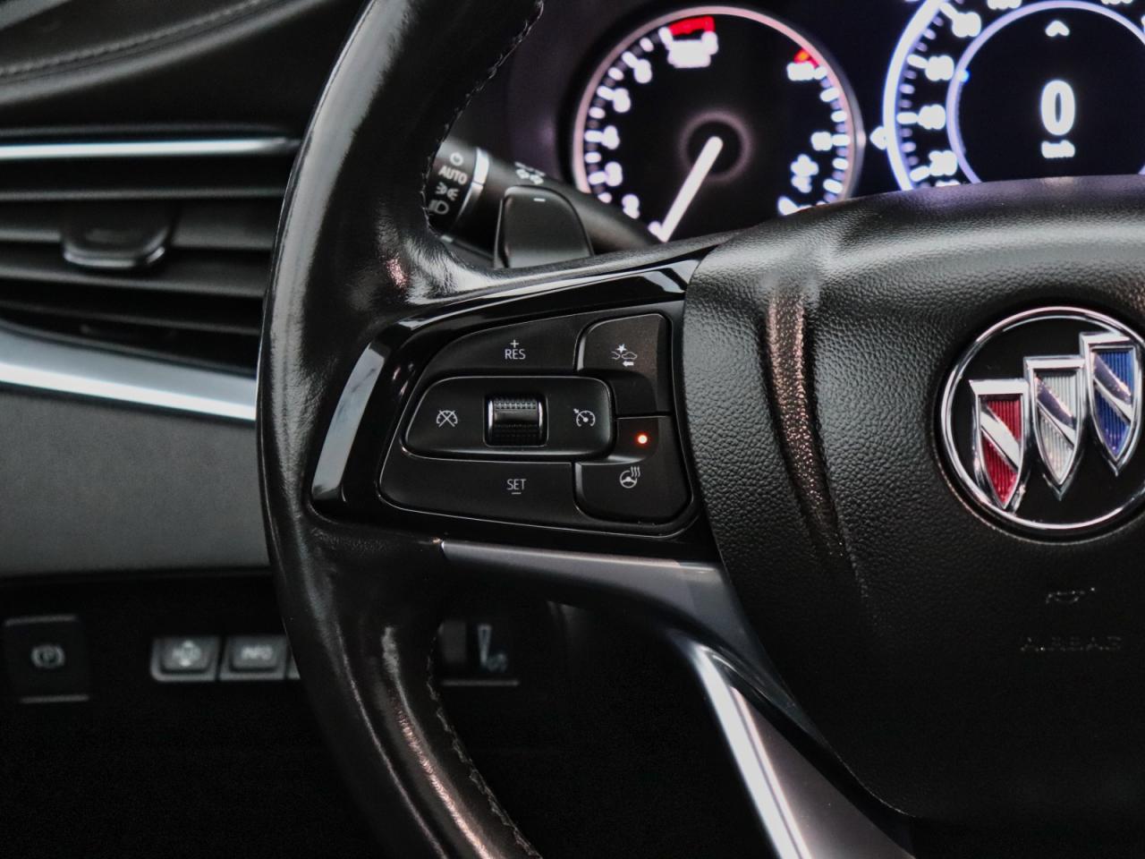 2022 Buick Enclave Avenir AWD Photo