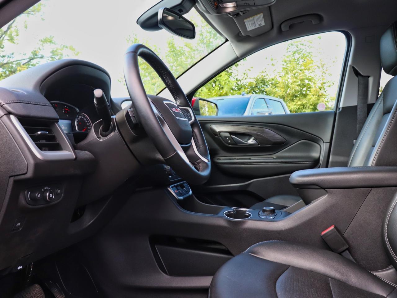 2024 GMC Terrain SLT AWD Photo