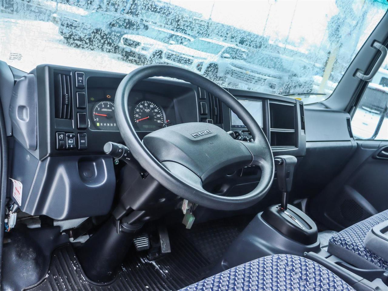 2024 Isuzu NPR  Photo