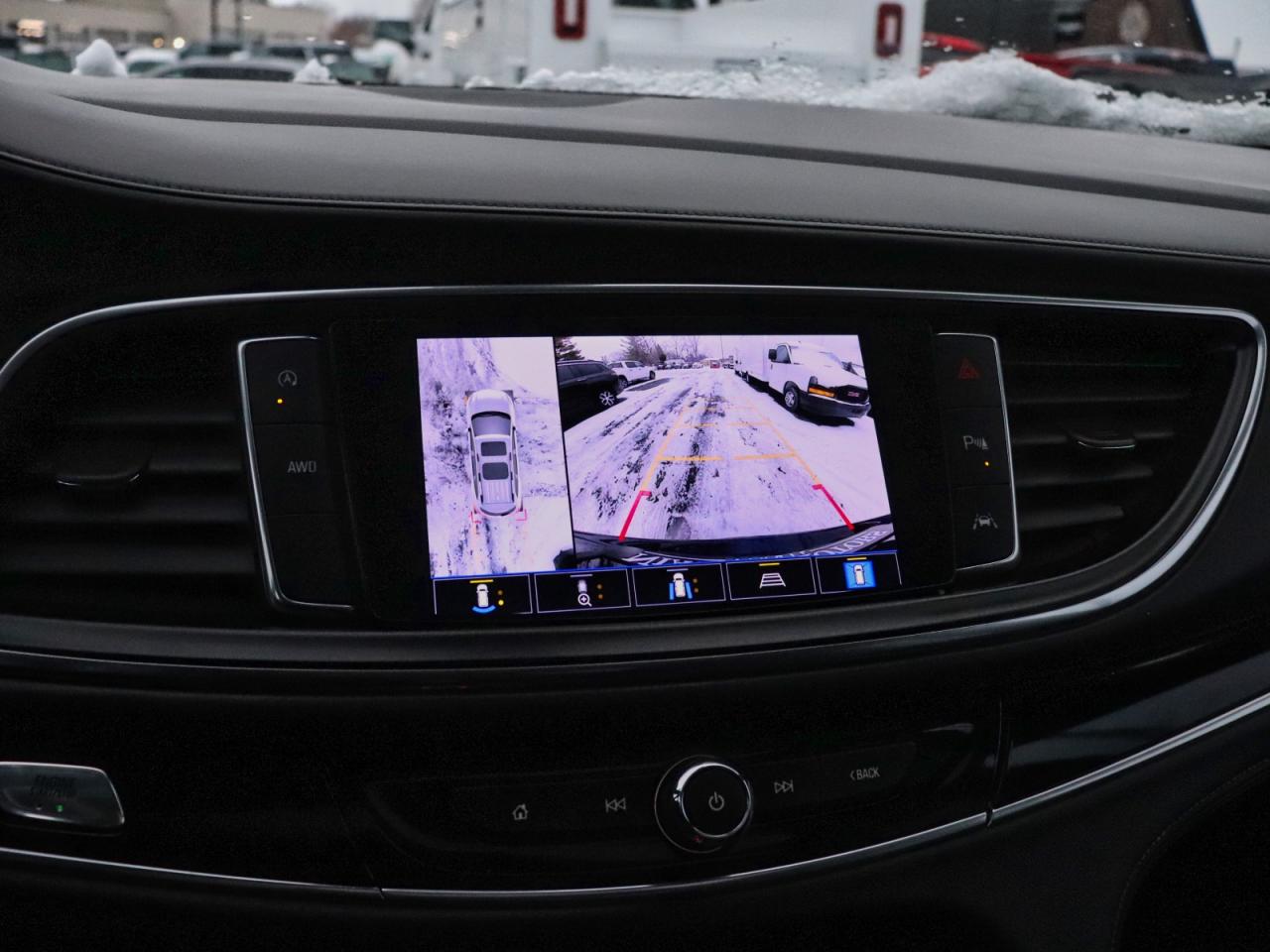 2023 Buick Enclave Avenir AWD Photo