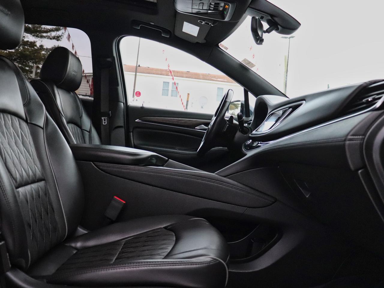 2023 Buick Enclave Avenir AWD Photo