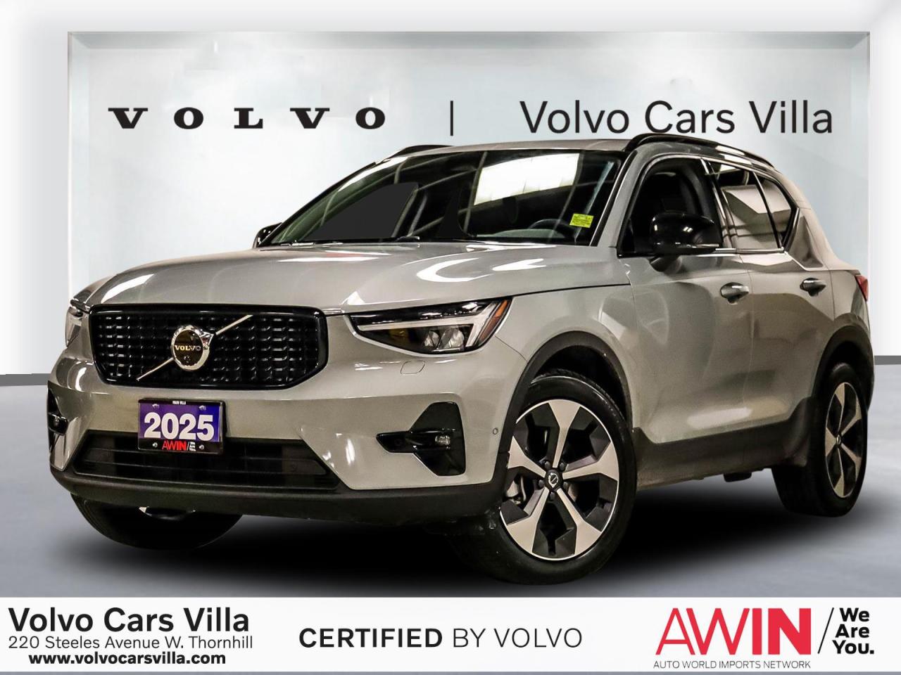 2025 Volvo XC40 B5 AWD Plus Dark Theme Photo0
