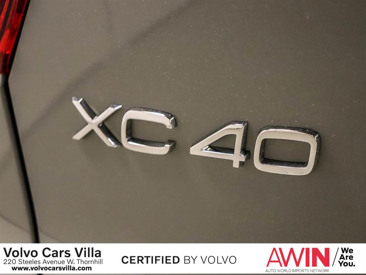 2025 Volvo XC40 B5 AWD Plus Dark Theme Photo