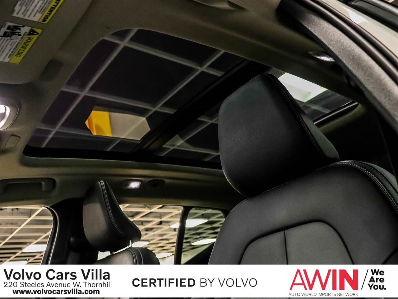 2025 Volvo XC40 B5 AWD Plus Dark Theme Photo