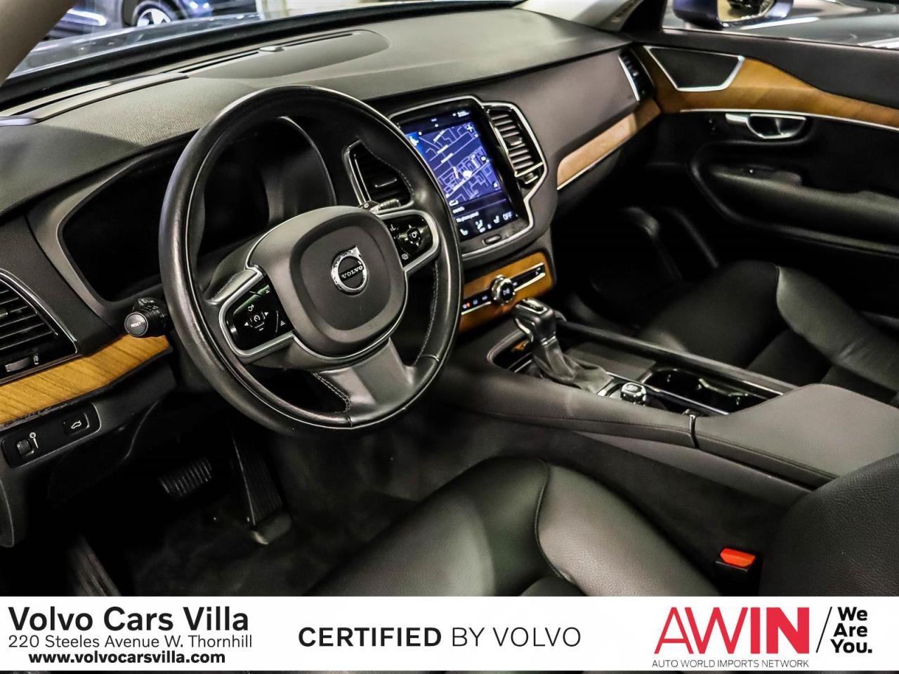 2022 Volvo XC90 T6 AWD Momentum (7-Seat) Photo3