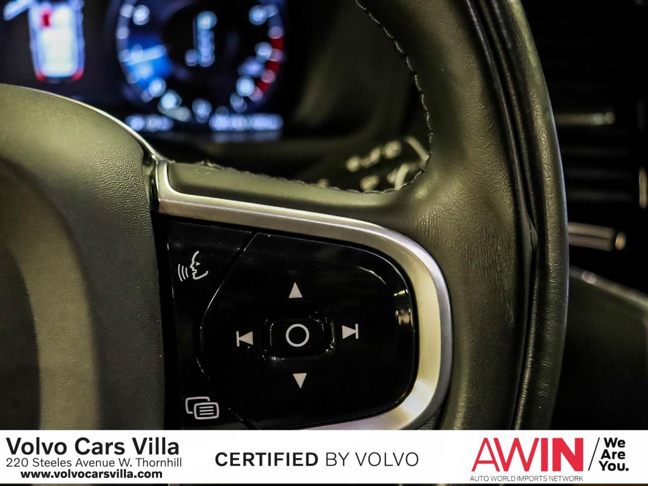 2022 Volvo XC90 T6 AWD Momentum (7-Seat) Photo