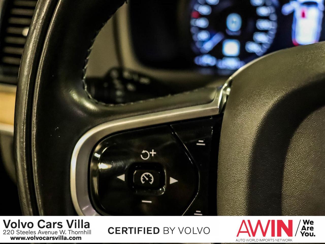 2022 Volvo XC90 T6 AWD Momentum (7-Seat) Photo