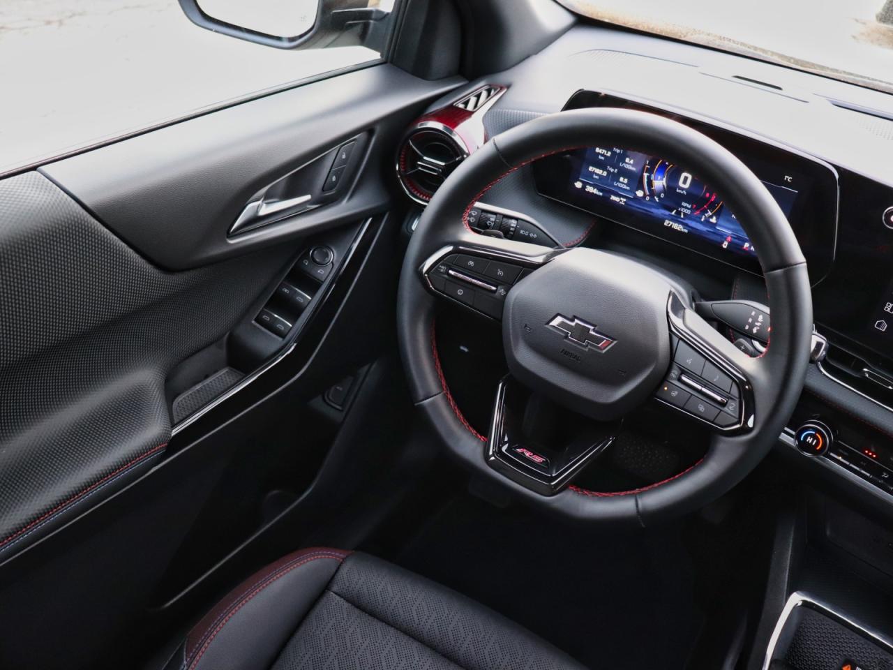 2025 Chevrolet Equinox RS AWD Photo