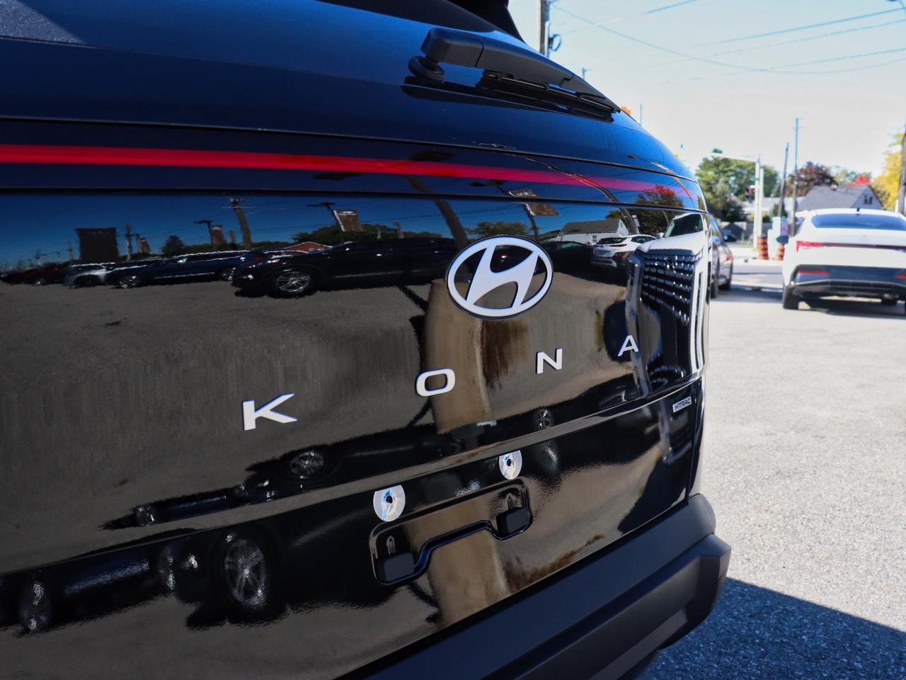 2025 Hyundai KONA Preferred Sport - 1.6T AWD | Sunroof | Carplay Photo