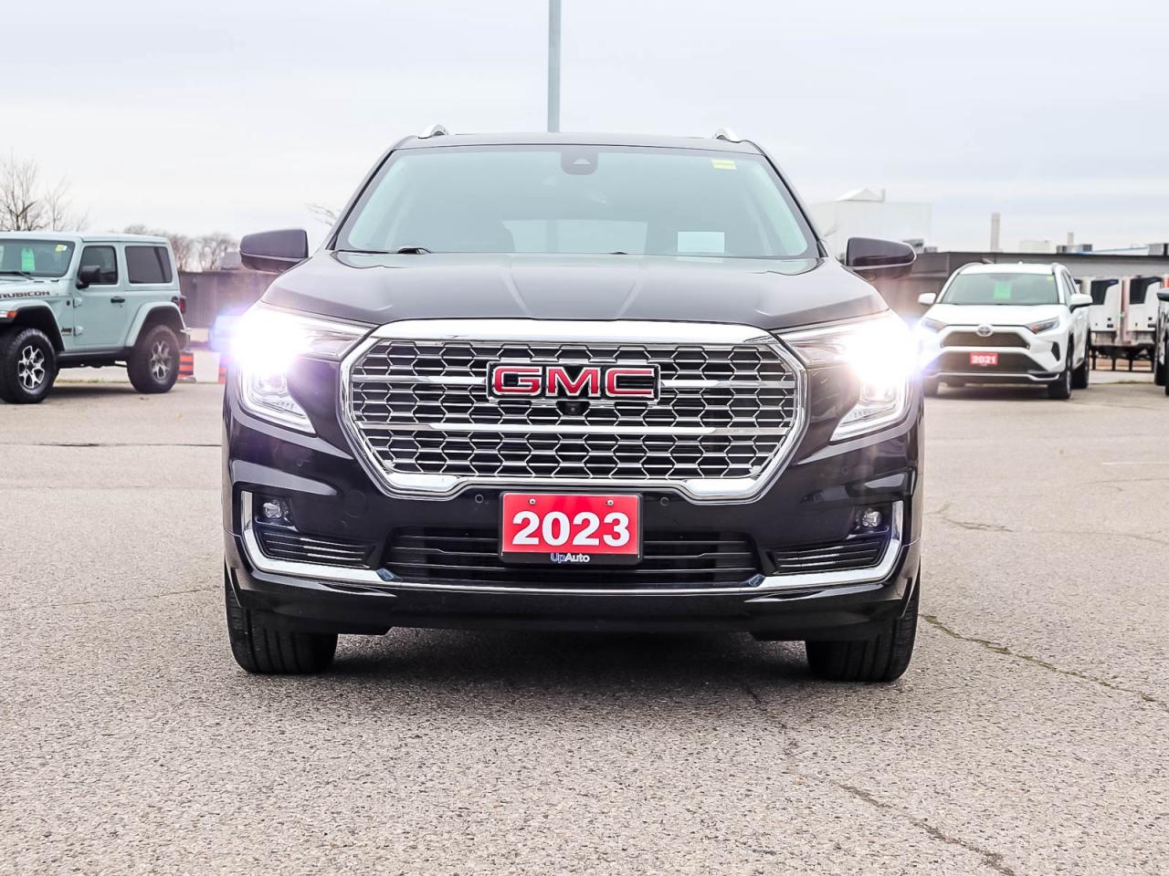 2023 GMC Terrain Denali Photo