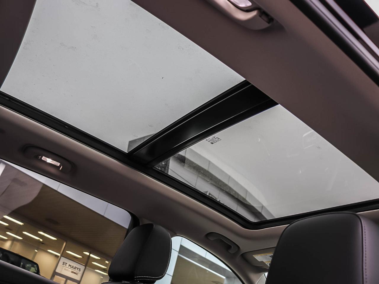 2023 GMC Terrain Denali Photo