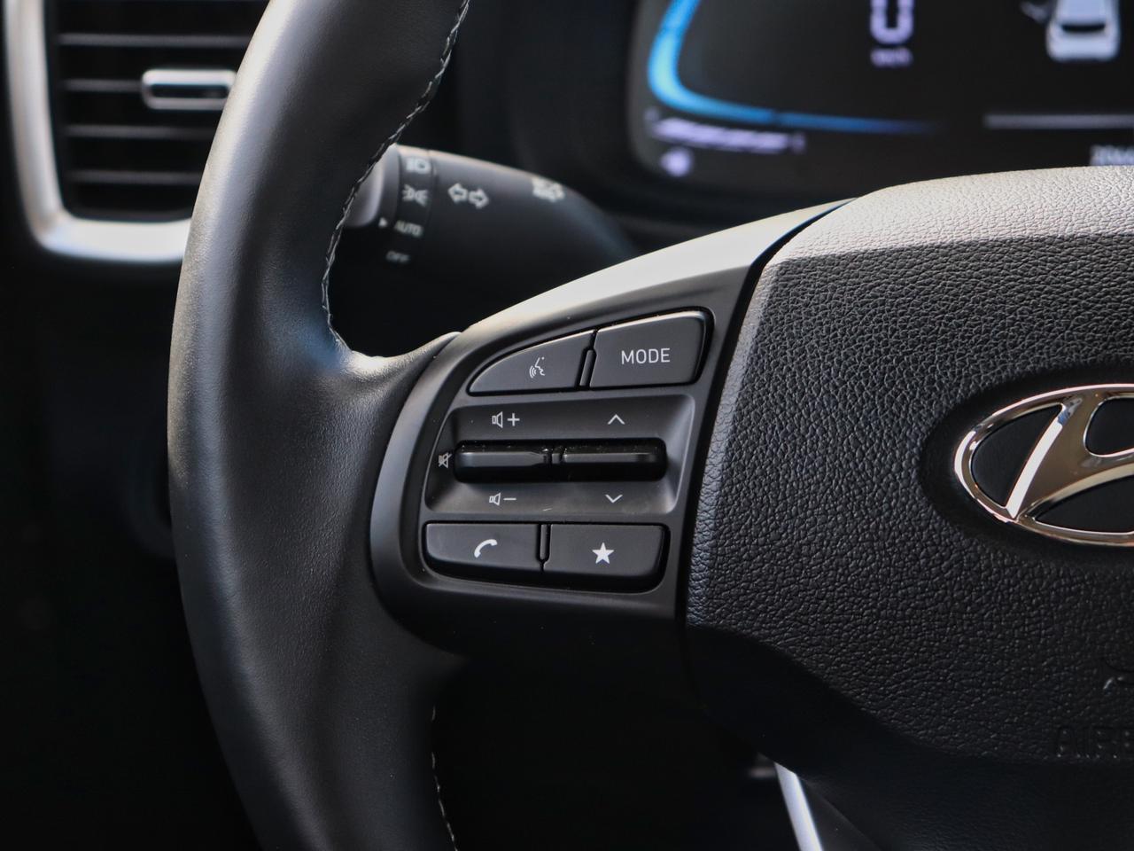 2025 Hyundai Venue Preferred - | Carplay | Remote Start | 3.99% Finance Available Photo