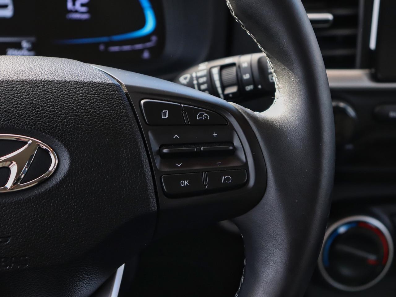 2025 Hyundai Venue Preferred - | Carplay | Remote Start | 3.99% Finance Available Photo