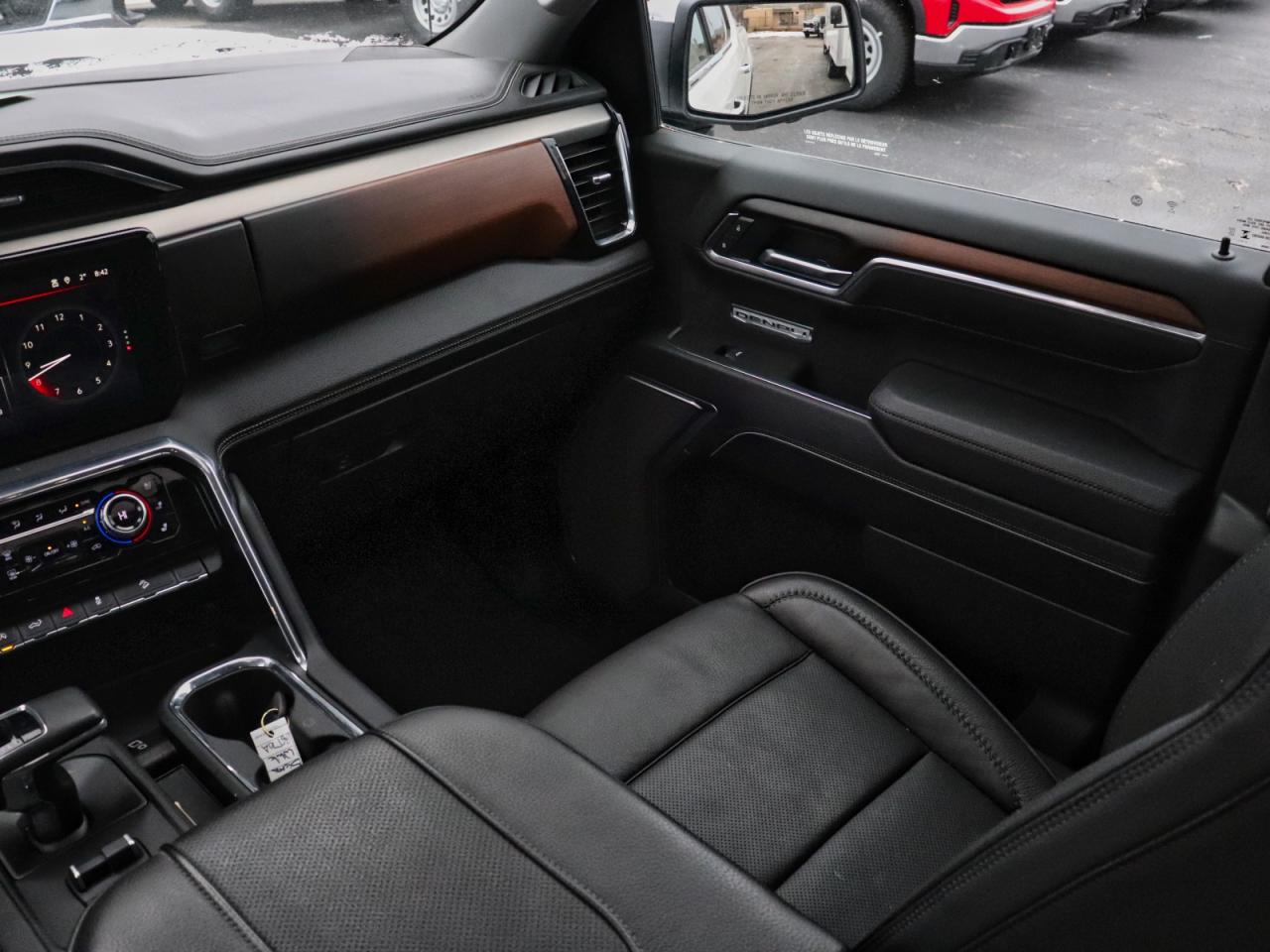 2025 GMC Sierra 1500 Denali Crew Cab Short Box 4WD Photo