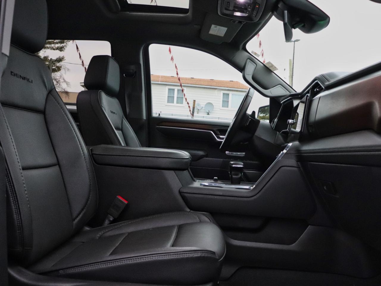 2025 GMC Sierra 1500 Denali Crew Cab Short Box 4WD Photo