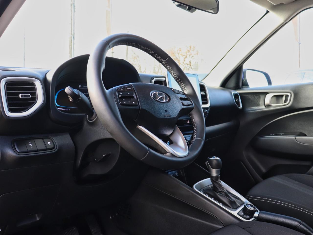 2025 Hyundai Venue Preferred - | Carplay | Remote Start | 3.99% Finance Available Photo