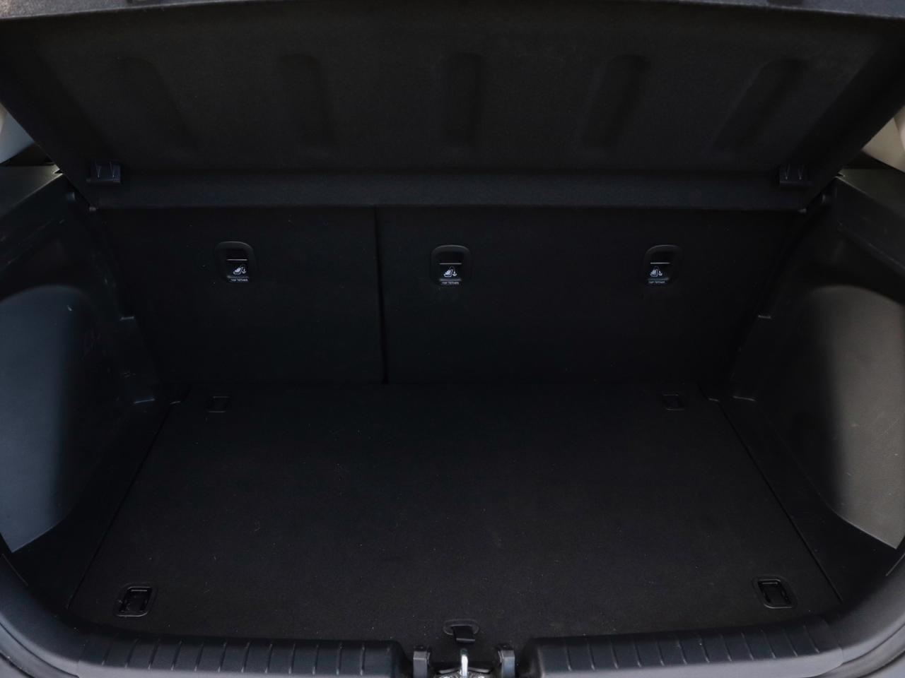 2025 Hyundai Venue Preferred - | Carplay | Remote Start | 3.99% Finance Available Photo