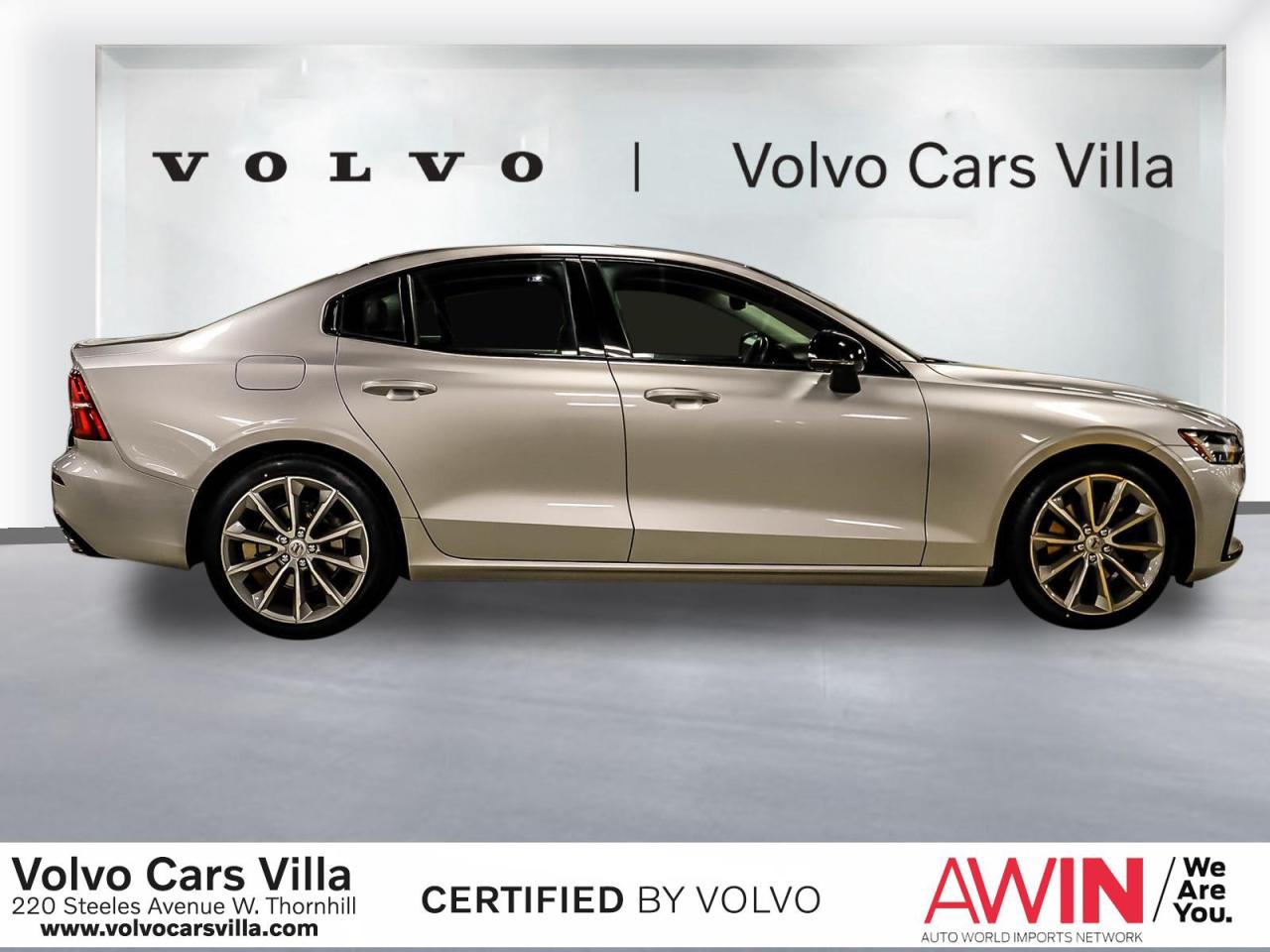 2021 Volvo S60 T5 AWD Momentum Photo