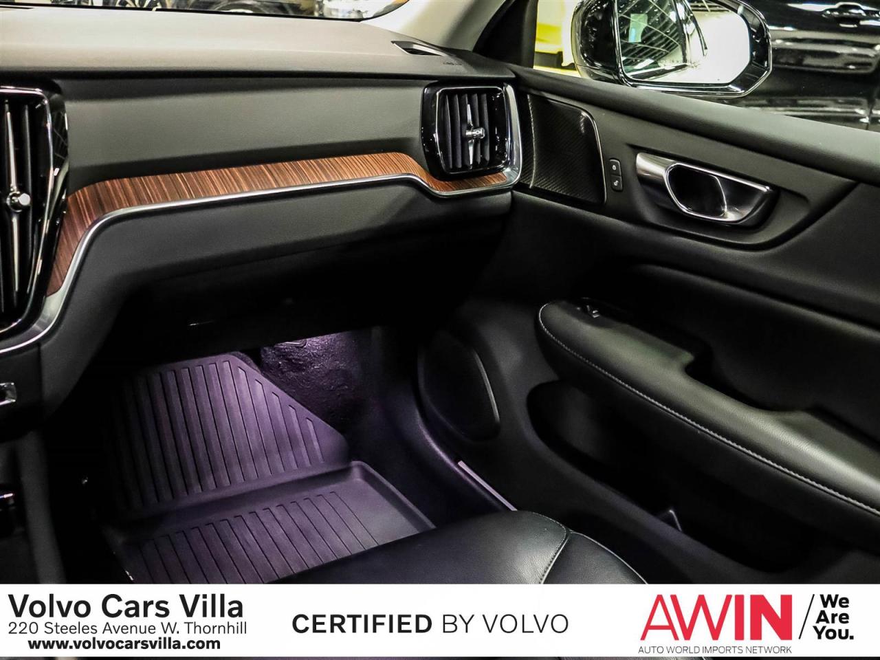 2021 Volvo S60 T5 AWD Momentum Photo