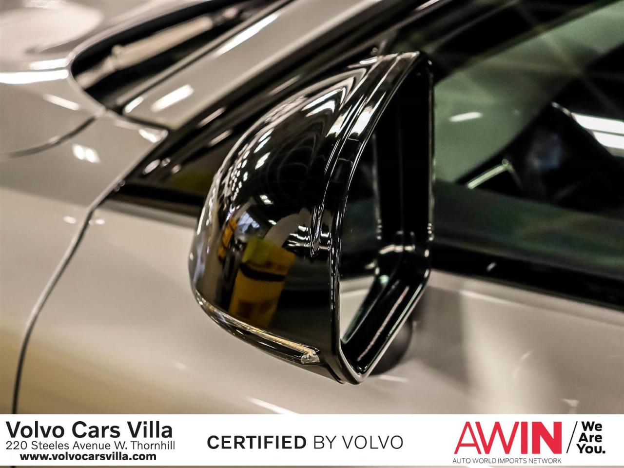 2021 Volvo S60 T5 AWD Momentum Photo