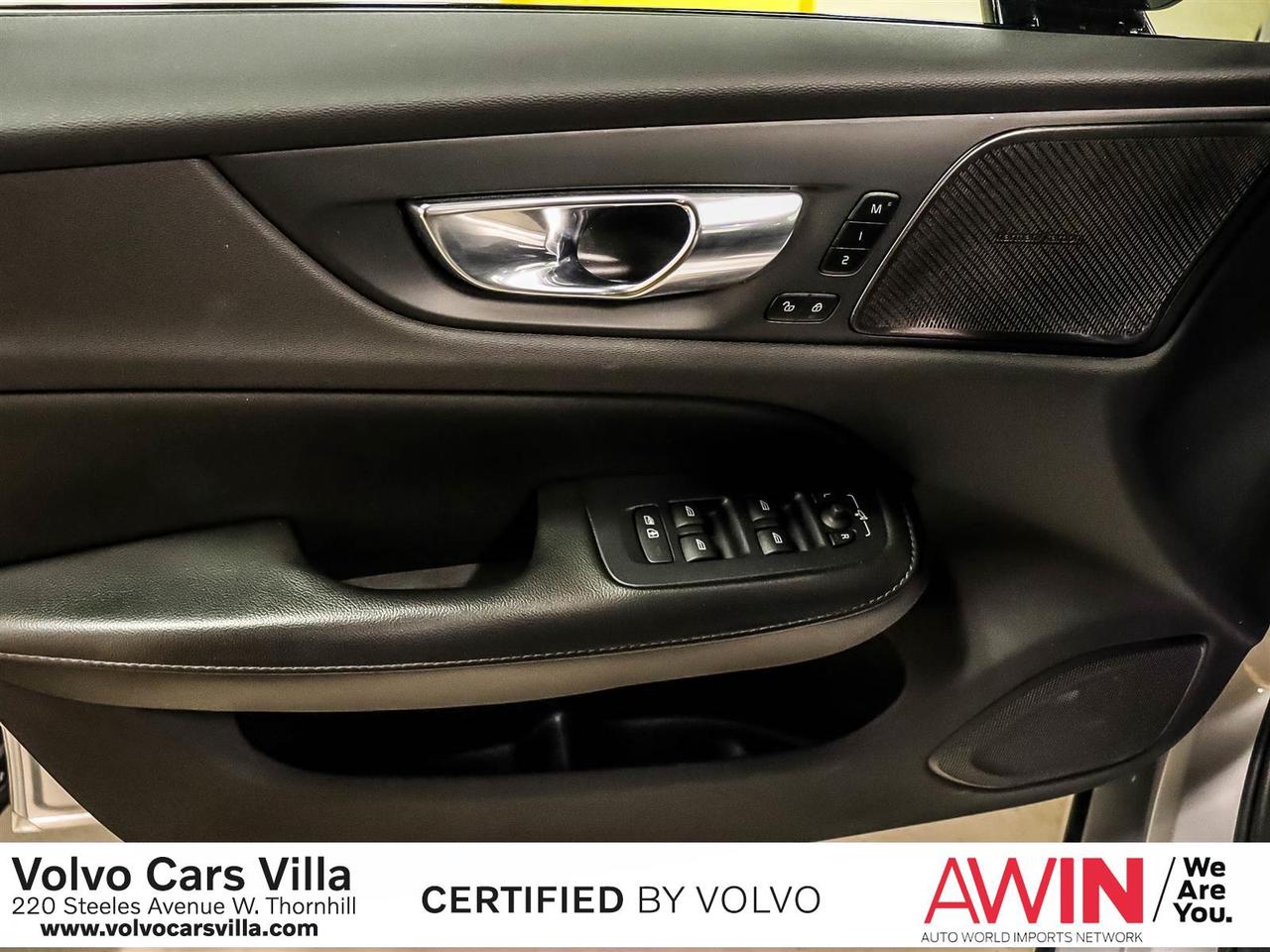 2021 Volvo S60 T5 AWD Momentum Photo